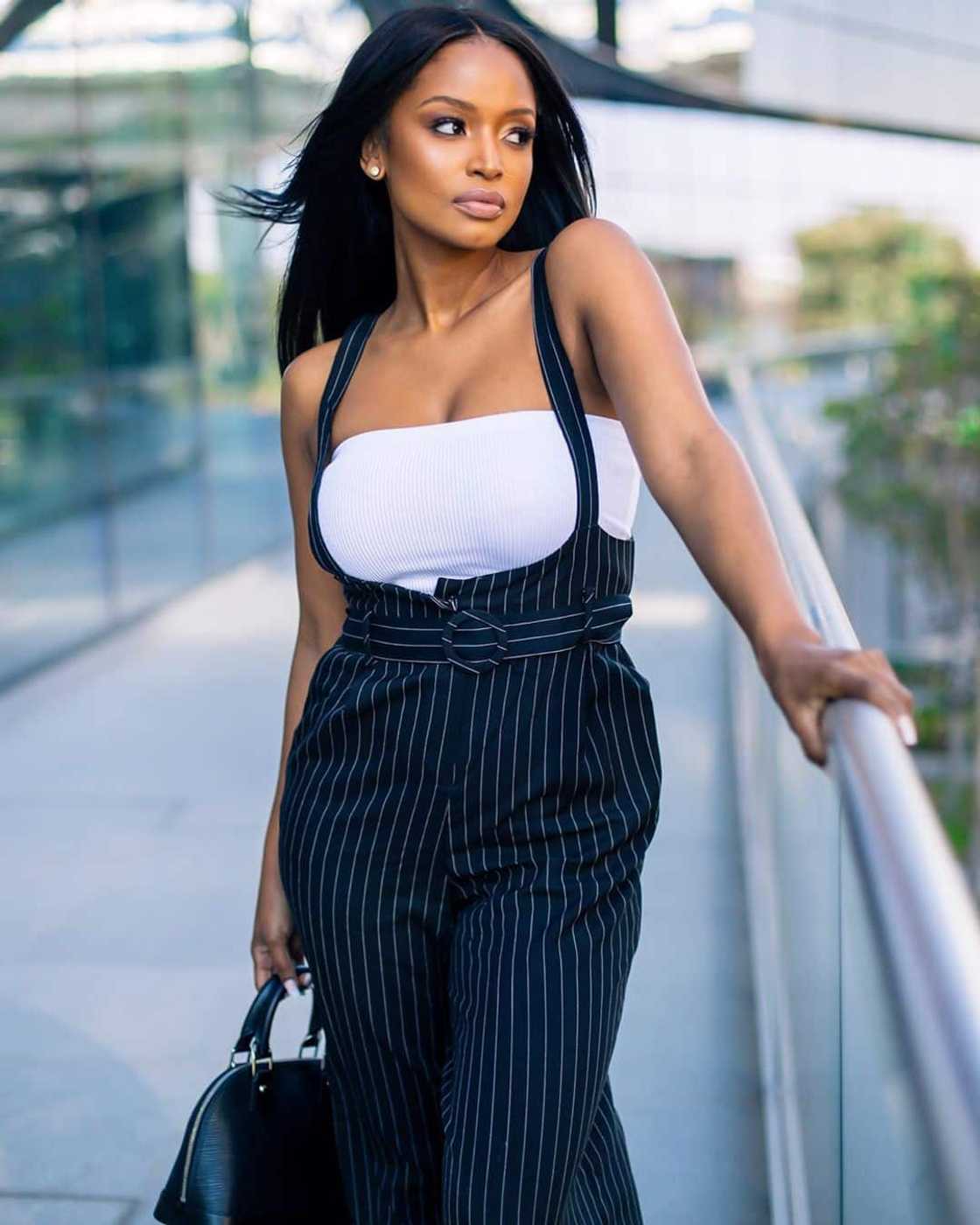 Ayanda Ayanda