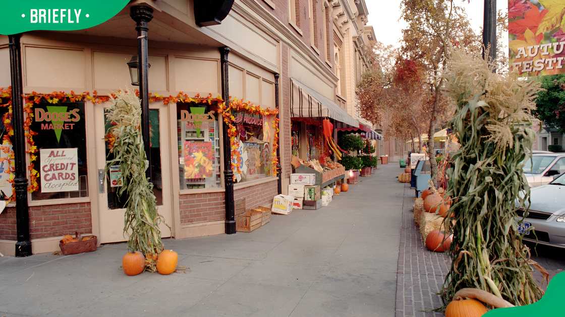 Gilmore Girls set