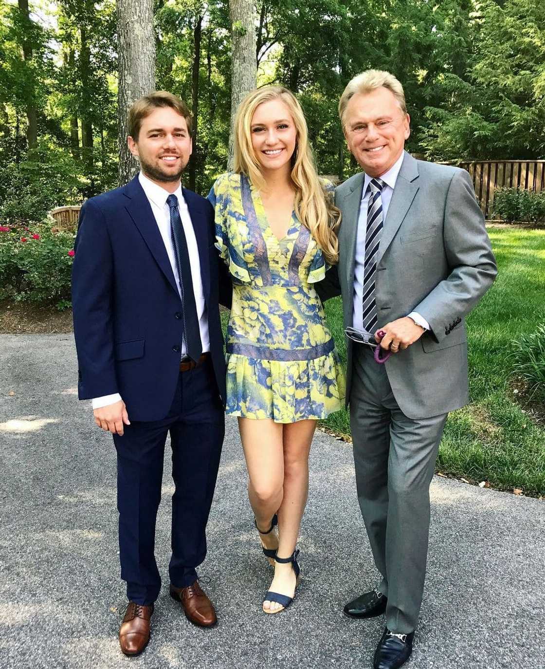 Lesly brown age, children, Pat Sajak, career, net worth 2021 Lesly brown age, children, Pat Sajak, career, net worth 2021