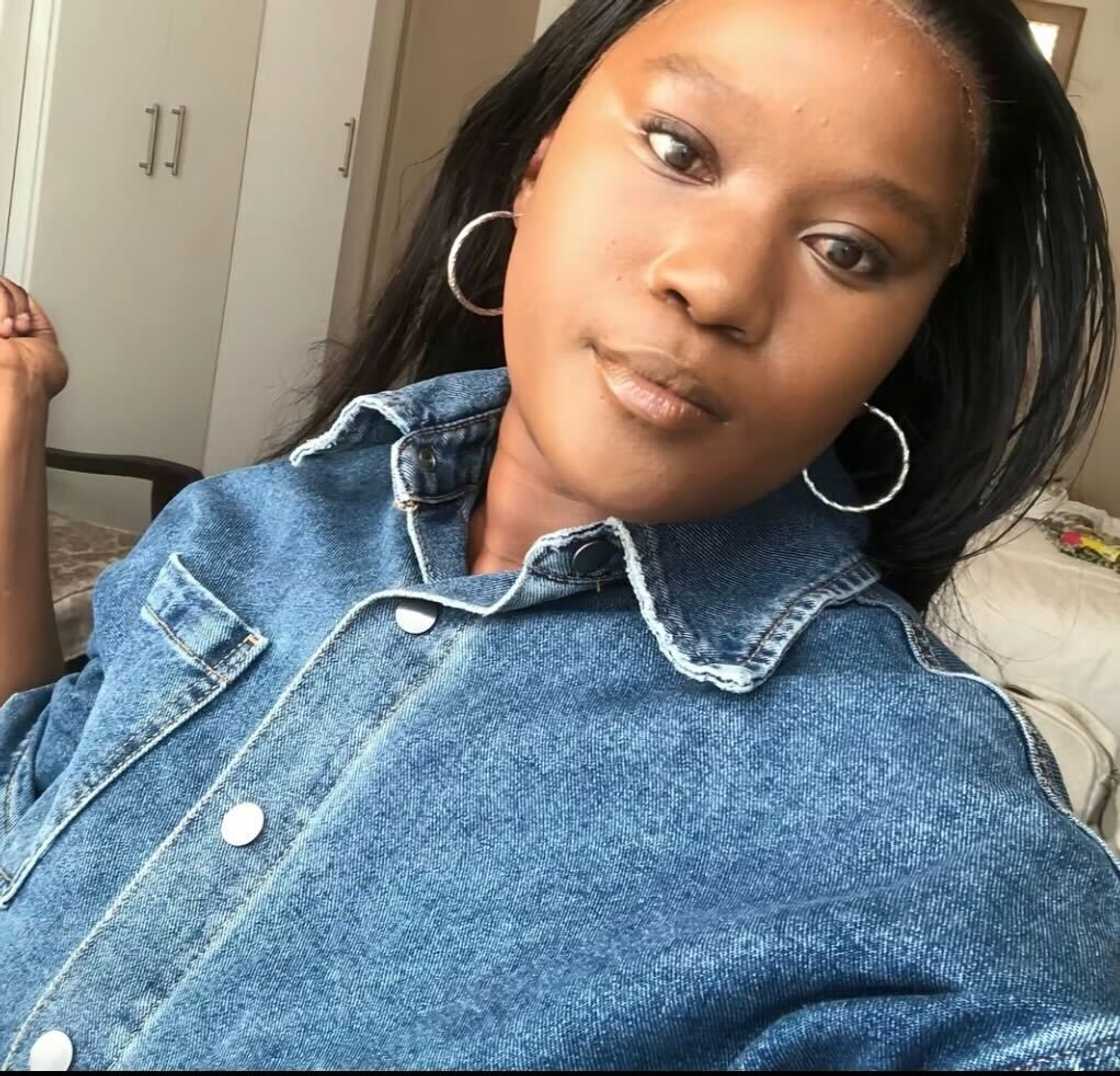 A young lady graduated after failing Grade 12 four times shared her story.
