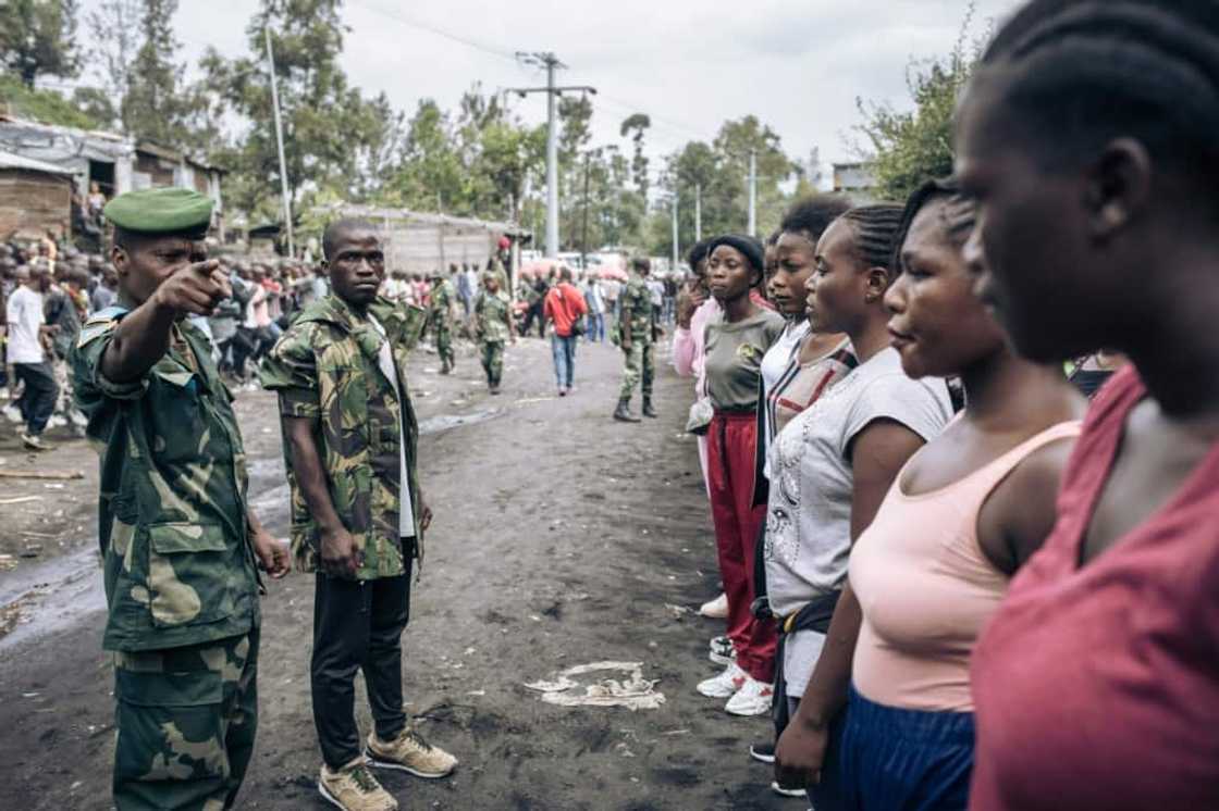 Young women are also volunteering to join the Congolese army Young women are also volunteering to join the Congolese army