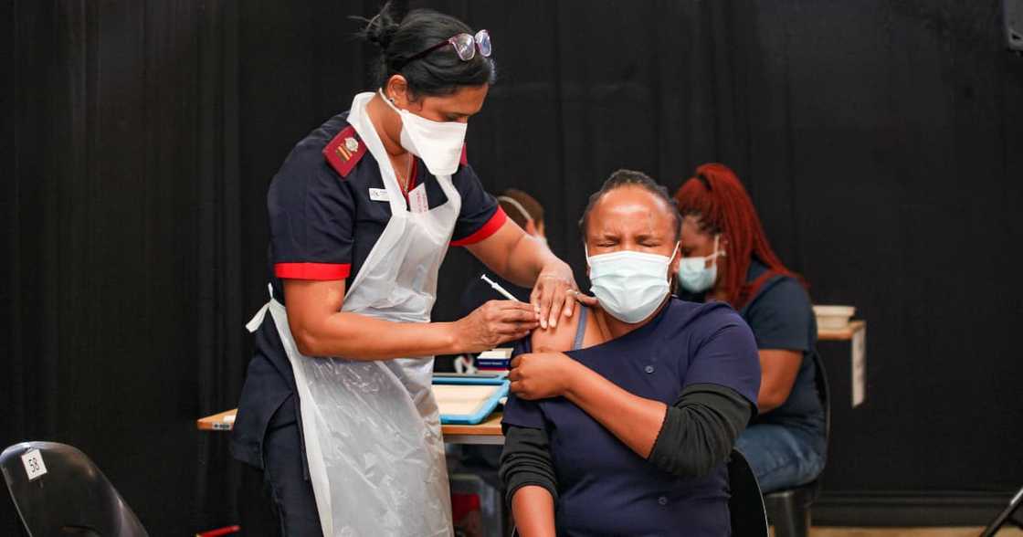 Covid-19. UCT Senate, Mandatory vaccination, University of Cape Town Covid-19. UCT Senate, Mandatory vaccination, University of Cape Town