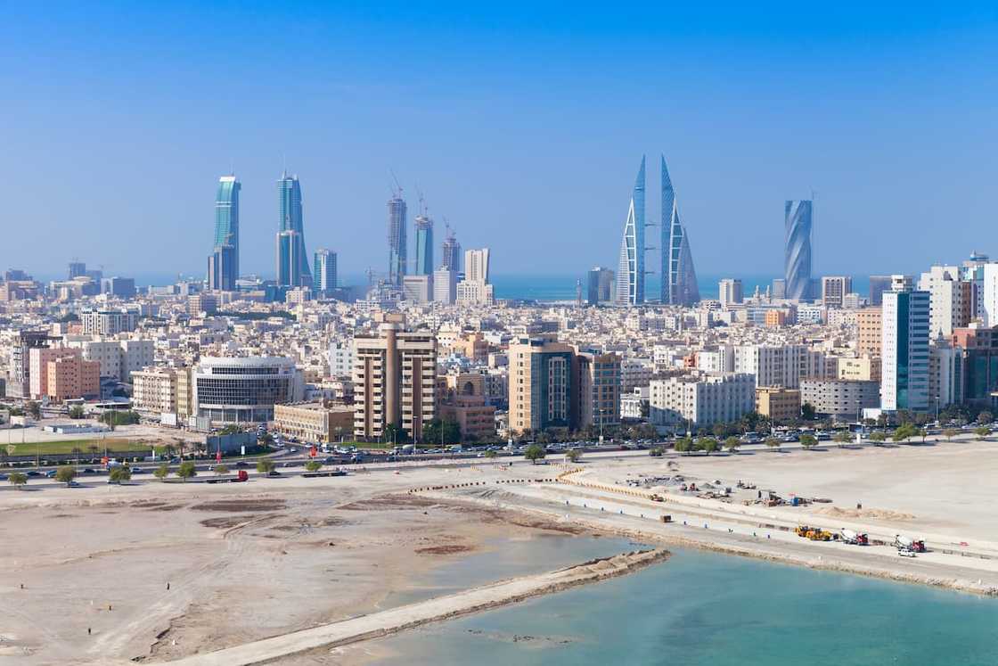 biggest building in the world biggest building in the world