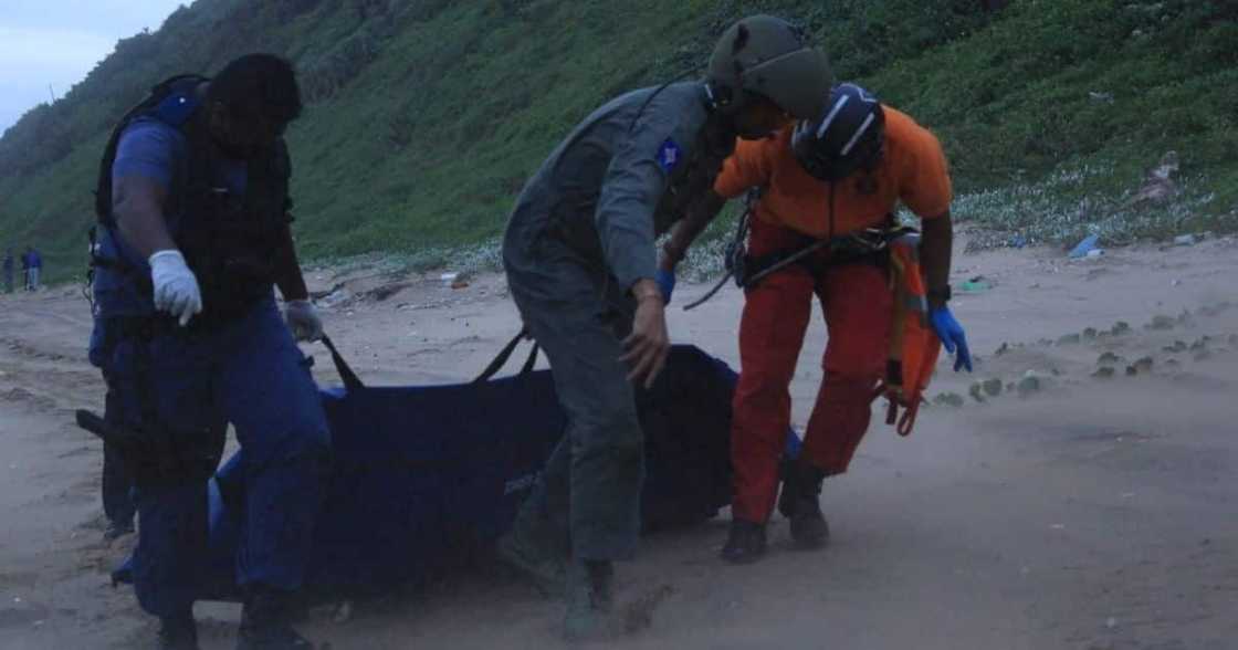 SANDF, deploys, 10 000 soldiers, help, KZN, search and rescues SANDF, deploys, 10 000 soldiers, help, KZN, search and rescues