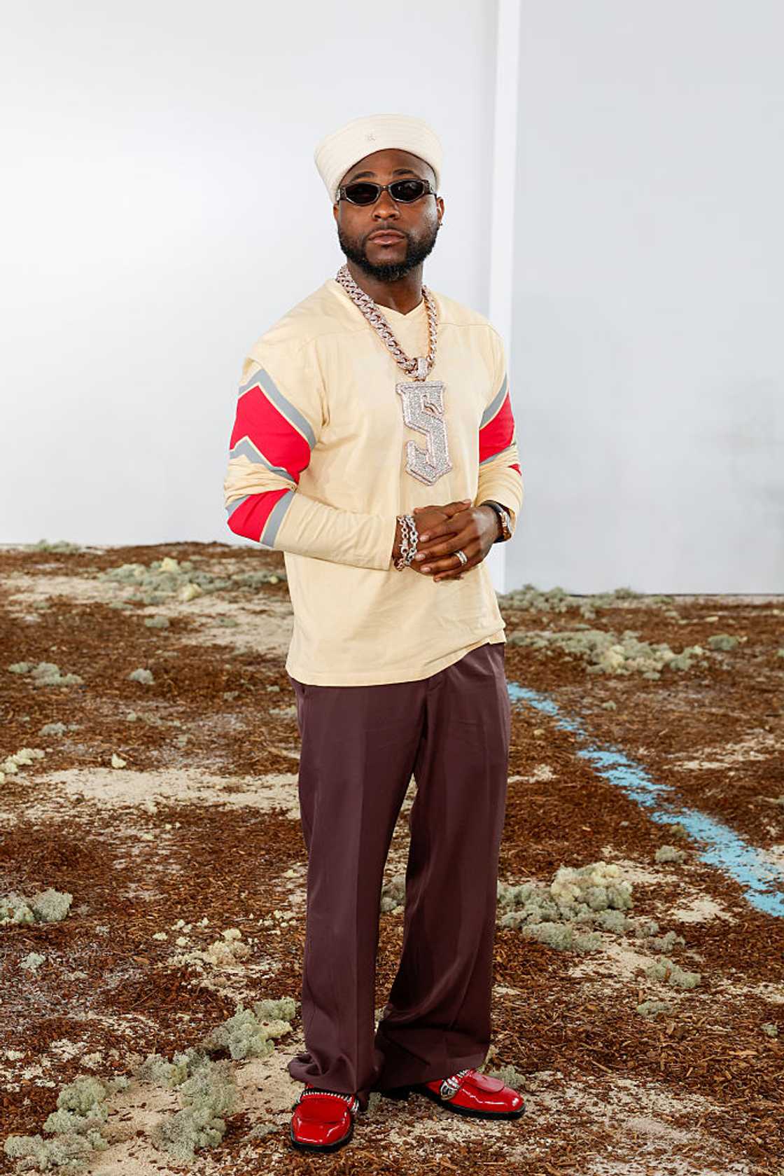 Davido paid homage to Mzansi while performing in Pretoria. Davido paid homage to Mzansi while performing in Pretoria.