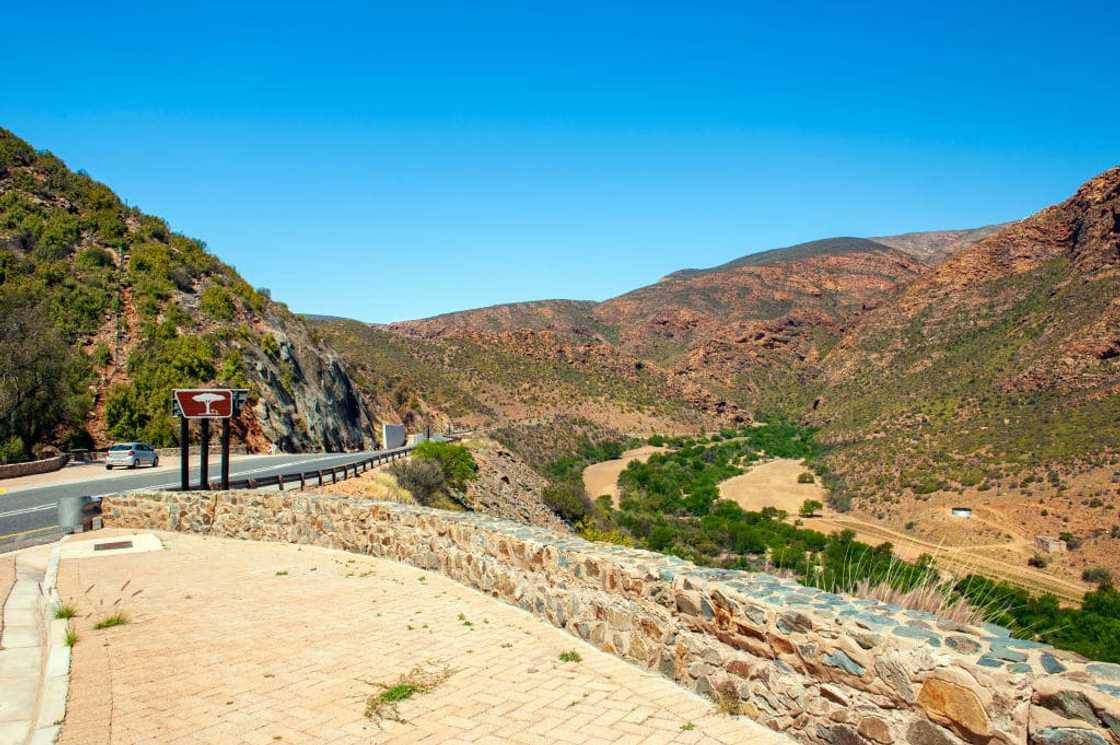 how long is the N2 highway how long is the N2 highway