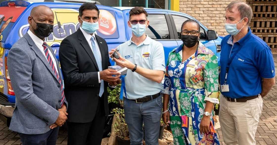 Ford SA Puts the Drive in Nelson Mandela Bay Kids’ Science Resource Centre