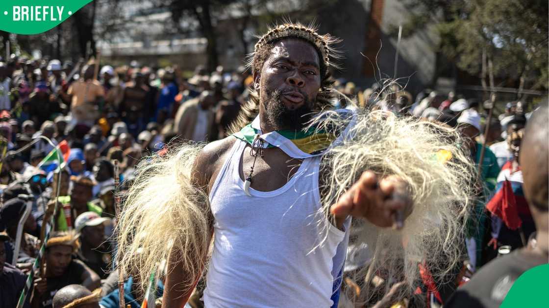 Nkosikhona "Phakel’umthakathi" Ndabandaba Nkosikhona "Phakel’umthakathi" Ndabandaba