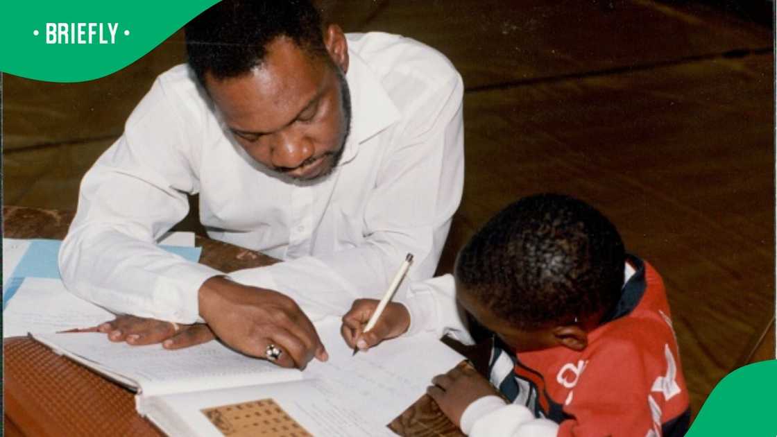 A little boy doing his homework, full of emotions, left SA in their feelings.