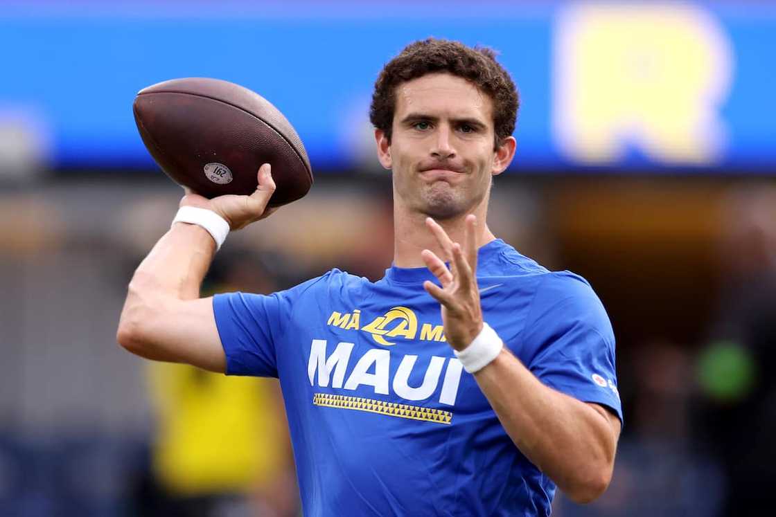 Stetson Bennett of the Los Angeles Rams warms up prior to the preseason game against the Las Vegas Raiders at SoFi Stadium on 19 August 2023.