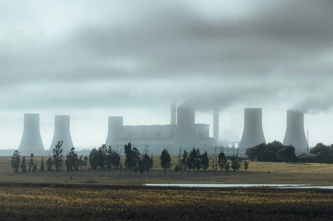 Decarbonizing the global economy entails rapidly phasing out coal-fired power Decarbonizing the global economy entails rapidly phasing out coal-fired power
