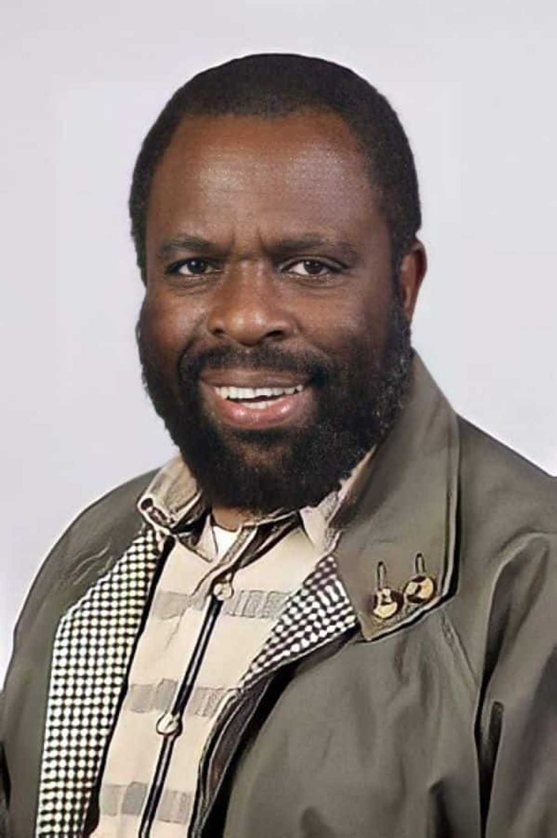 William Mothipa Madisha salary William Mothipa Madisha salary