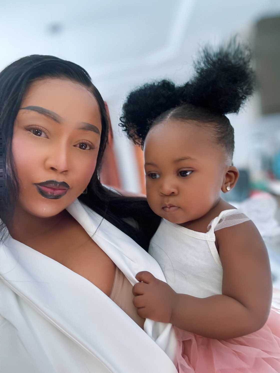 Social media users applauded a dressmaker for creating a stunning dress for a little girl Social media users applauded a dressmaker for creating a stunning dress for a little girl