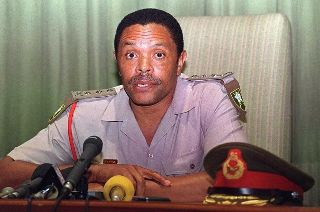 Siphiwe Nyanda career Siphiwe Nyanda career