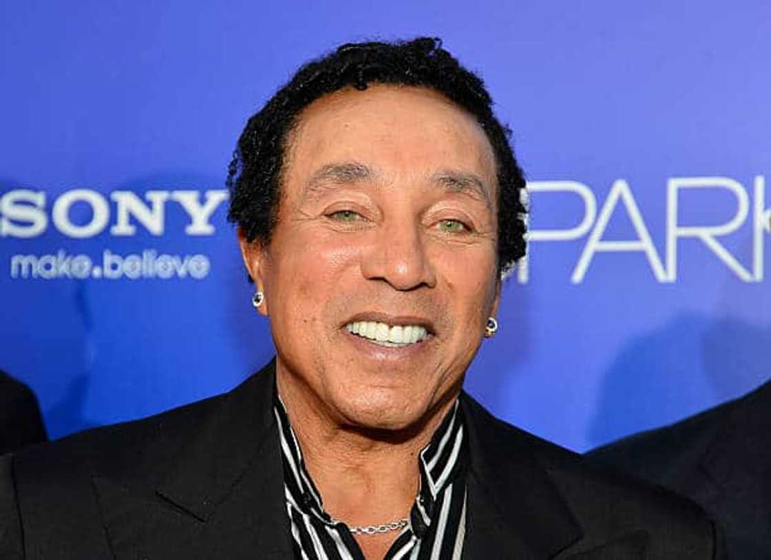 smokey robinson's age