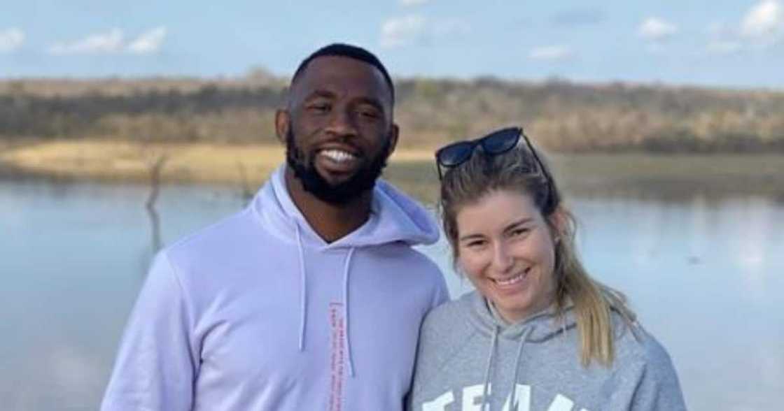 Rachel Kolisi tells hubby to step aside, helps change stranger's tyre Rachel Kolisi tells hubby to step aside, helps change stranger's tyre