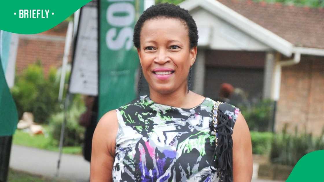 Ukhozi FM has introduced new rules to Song of the Year. Ukhozi FM has introduced new rules to Song of the Year.