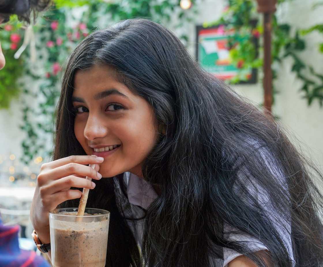 Ashlesha Thakur Ashlesha Thakur