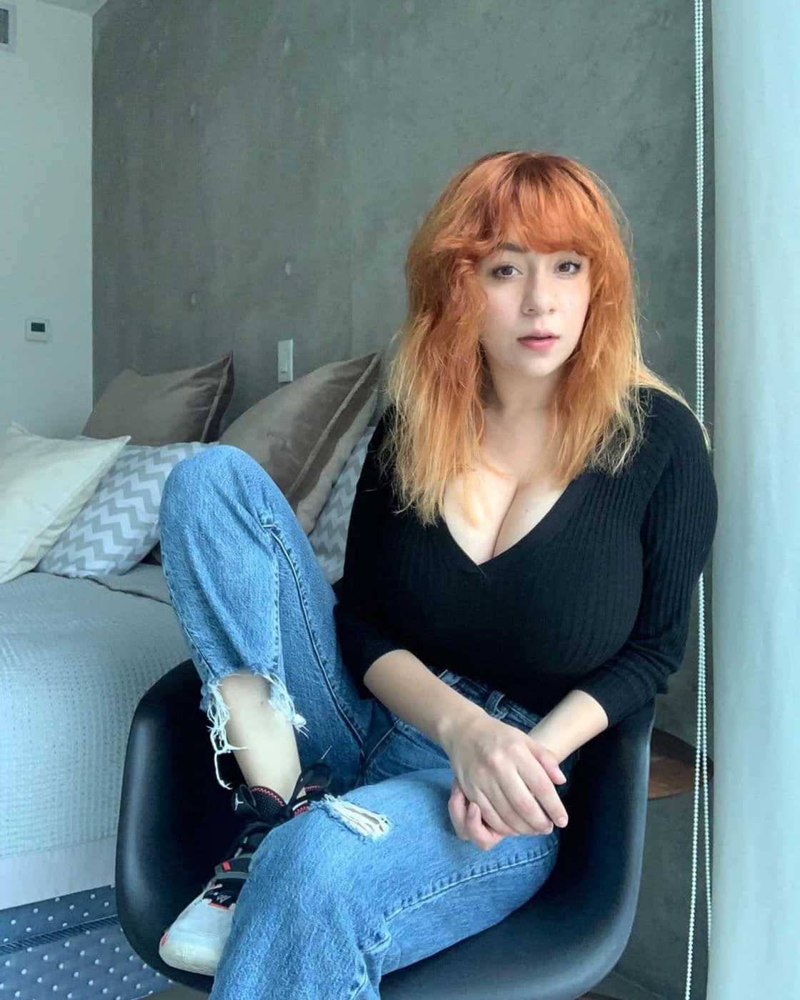 Josahandry Lia's dating status Josahandry Lia's dating status