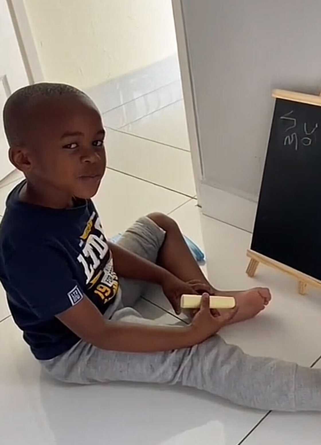 A mother’s TikTok video showcases her son singing a heartfelt, sad song.