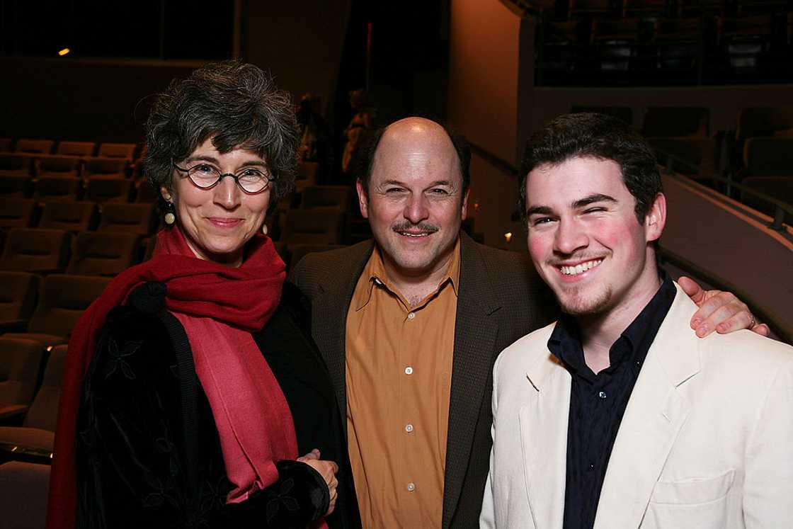 Daena E. Title, her husband Jason Alexander, and their son Noah Greenspan Daena E. Title, her husband Jason Alexander, and their son Noah Greenspan