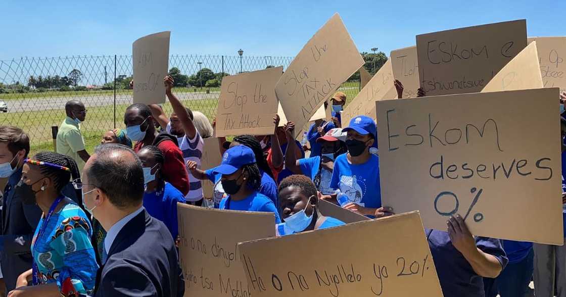 Eskom, National Energy Regulator of SA, Nersa, Midrand, Gallagher Convention Centre, Public hearings, Application, Tariffc hike, Midvaal, Johannesburg, Mogale City, Peter Teixeira, Mpho Phalatse, Tyrone Gray, Democratic Alliance, DA, Mayor