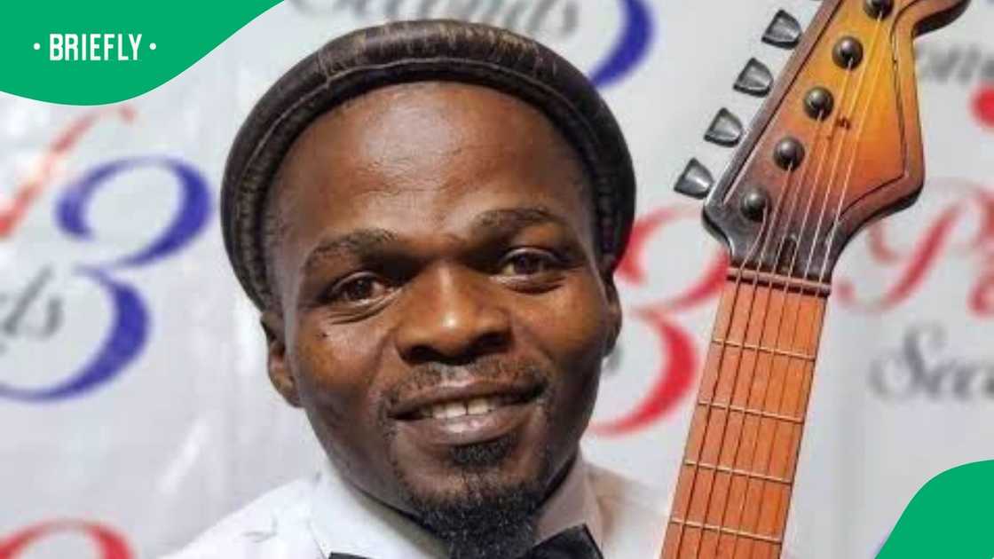 Maskandi singer Snqamu Sodidla dropped his gun. Maskandi singer Snqamu Sodidla dropped his gun.
