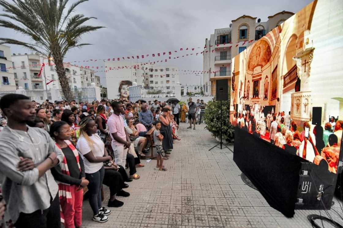 Italians headed to Tunisia in waves over the 19th and 20th century, leaving a lasting mark on Tunisian architecture, cuisine and even the local dialect of Arabic Italians headed to Tunisia in waves over the 19th and 20th century, leaving a lasting mark on Tunisian architecture, cuisine and even the local dialect of Arabic