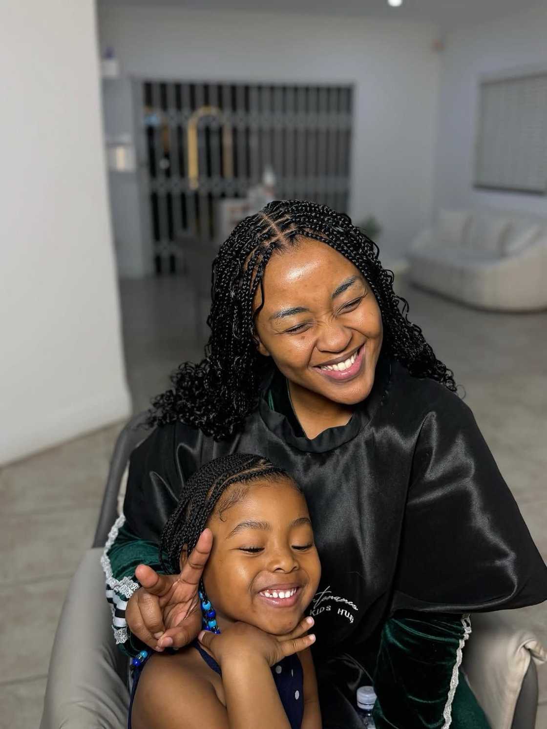 Mzansi weighed in on Gogo Skhotheni reprimanding her daughter