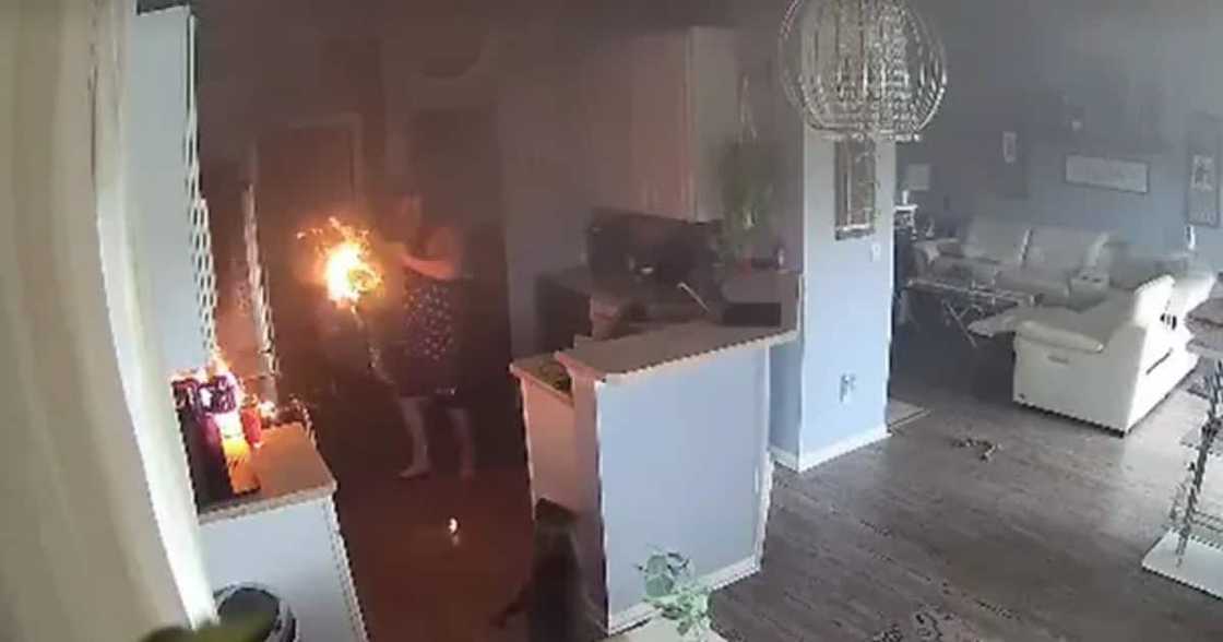 4-Year-Old Girl Saves Her Family's House from Fire After Spotting Burning Appliance in Kitchen 4-Year-Old Girl Saves Her Family's House from Fire After Spotting Burning Appliance in Kitchen