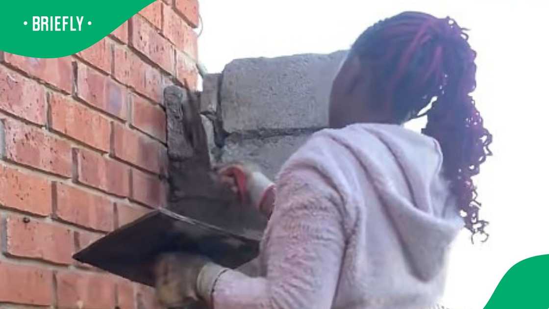 A woman started building her salon y herself in a TikTok video A woman started building her salon y herself in a TikTok video
