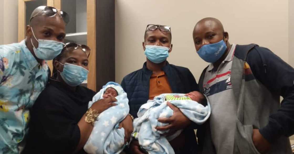 Cops Applauded for Going the Extra Mile, Selflessly Rescue 2 Abandoned Babies Cops Applauded for Going the Extra Mile, Selflessly Rescue 2 Abandoned Babies