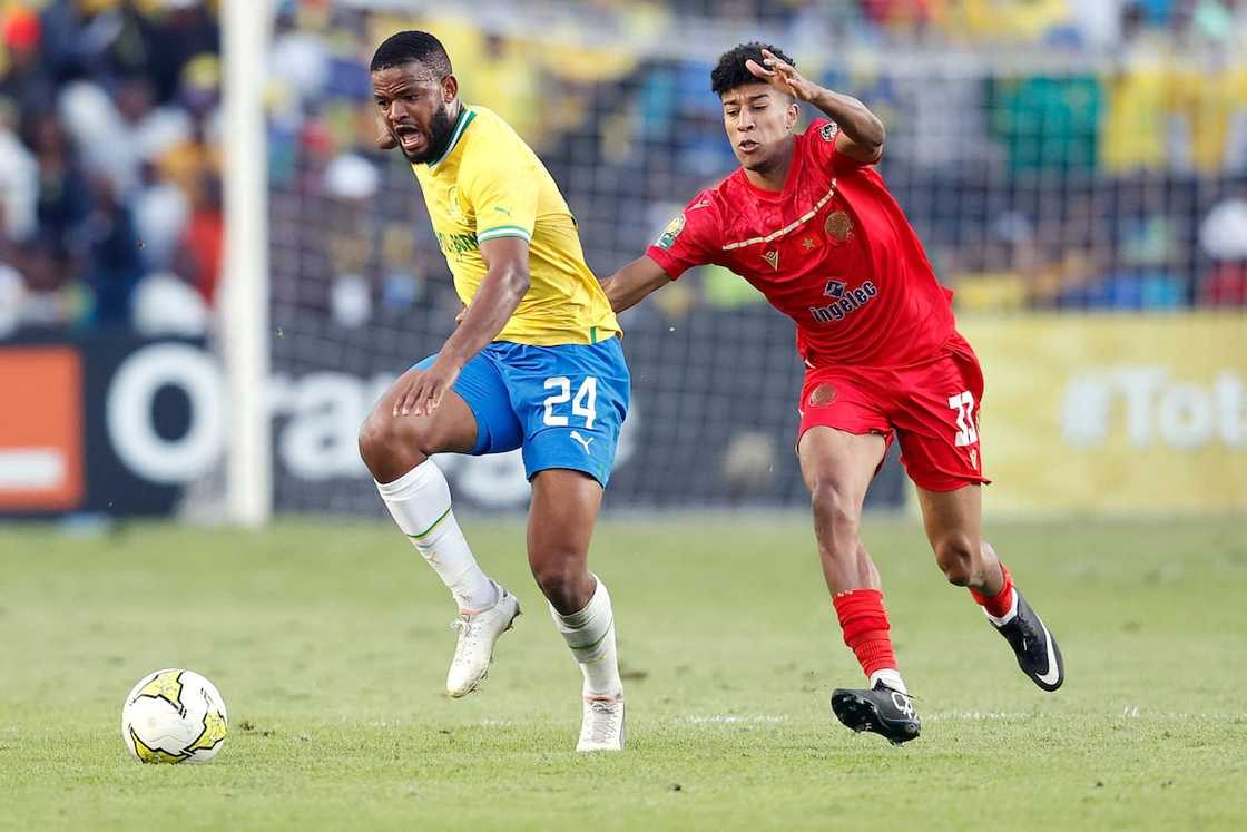 Sipho Mbule fights for the ball Sipho Mbule fights for the ball