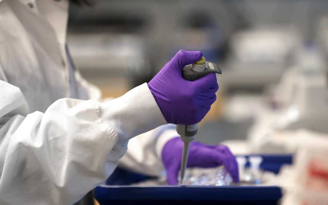 Exclusive: Doctors explain how to handle testing positive for Covid-19 Exclusive: Doctors explain how to handle testing positive for Covid-19