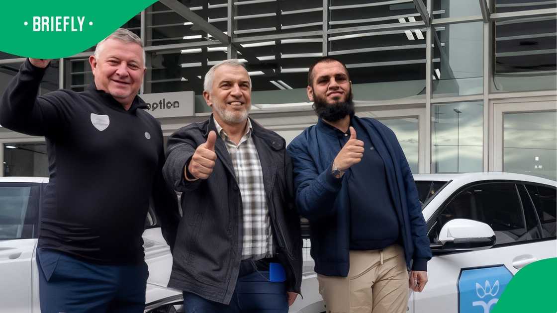 Durban City new manager and technical team gifted new cars. Durban City new manager and technical team gifted new cars.