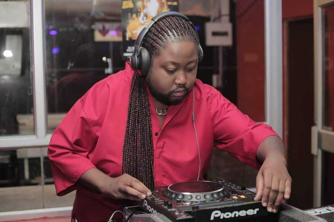 Bujy Bikwa biography Bujy Bikwa biography