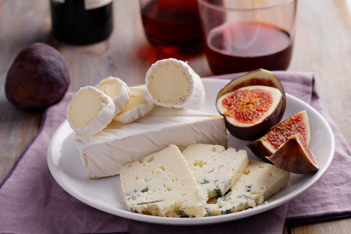 Fruit and cheese platter ideas Fruit and cheese platter ideas