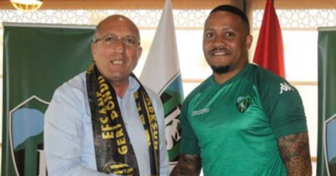 Bafana Bafana, Striker, Dino Ndlovu, Turkey, Kocaelispor Bafana Bafana, Striker, Dino Ndlovu, Turkey, Kocaelispor