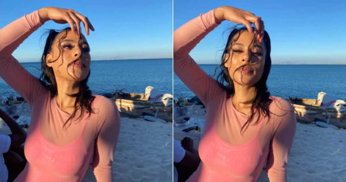 Local Stunner Shows Off New Dream Car, Mzansi Sends Well-Wishes Local Stunner Shows Off New Dream Car, Mzansi Sends Well-Wishes