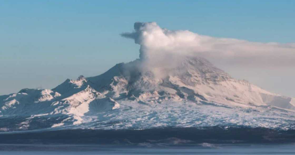 Russian volcano erputs