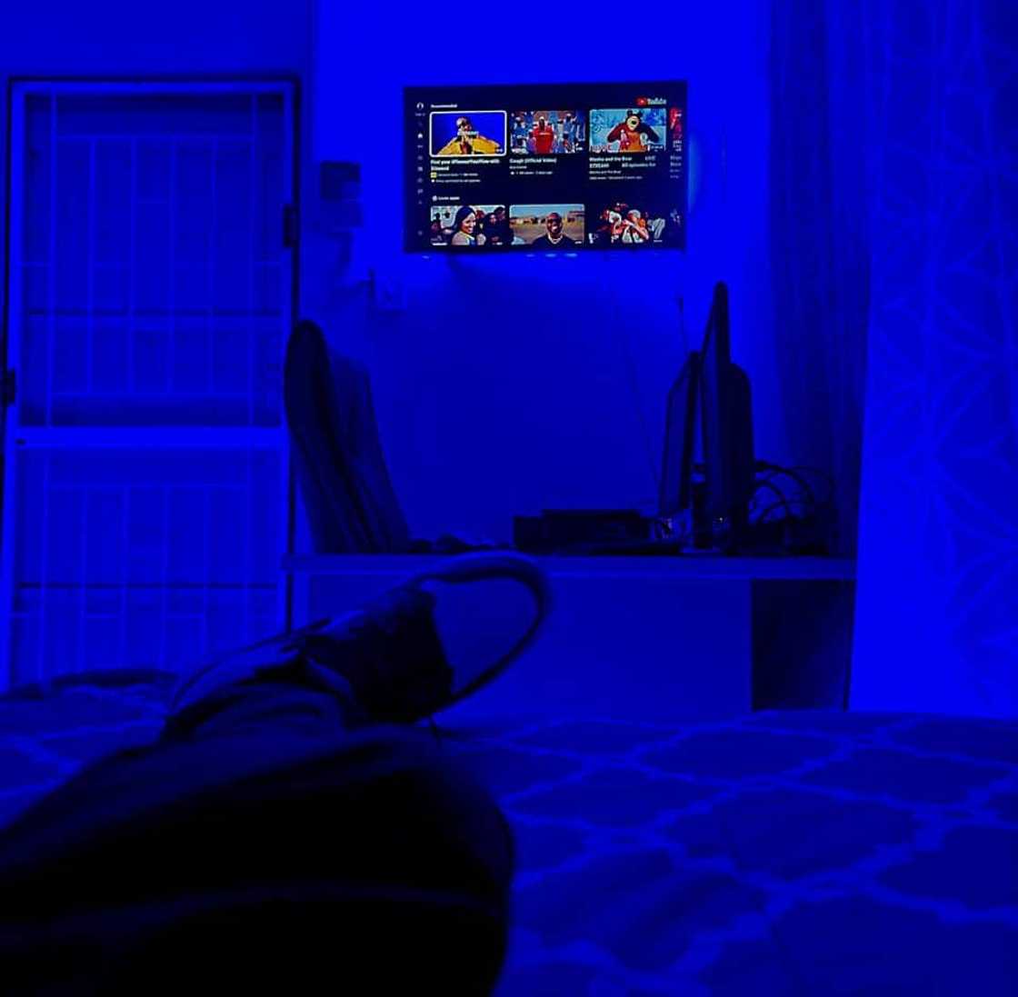 Pretoria man's Facebook interior design Pretoria man's Facebook interior design