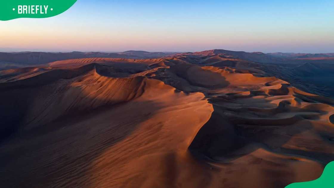 Lut Desert's topography Lut Desert's topography