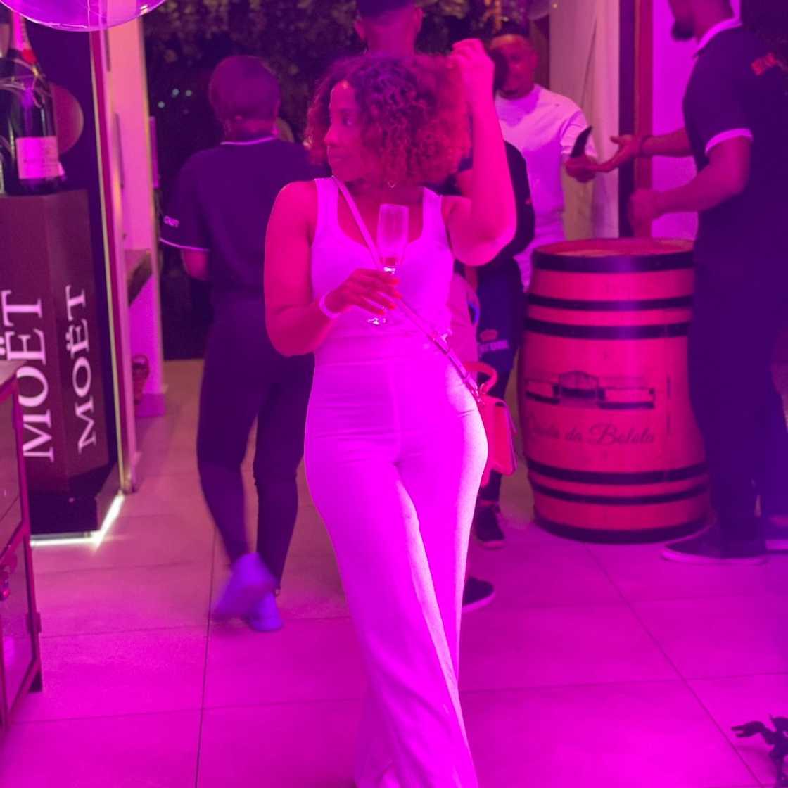 Social media users were concerned about the young girl's father's silence begging for him to travel with the mom Social media users were concerned about the young girl's father's silence begging for him to travel with the mom