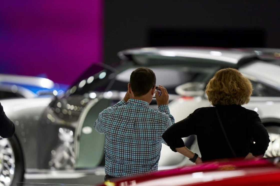 Retail sales last month rose 0.3 percent compared to July, to $683.3 billion, the Commerce Department said Retail sales last month rose 0.3 percent compared to July, to $683.3 billion, the Commerce Department said