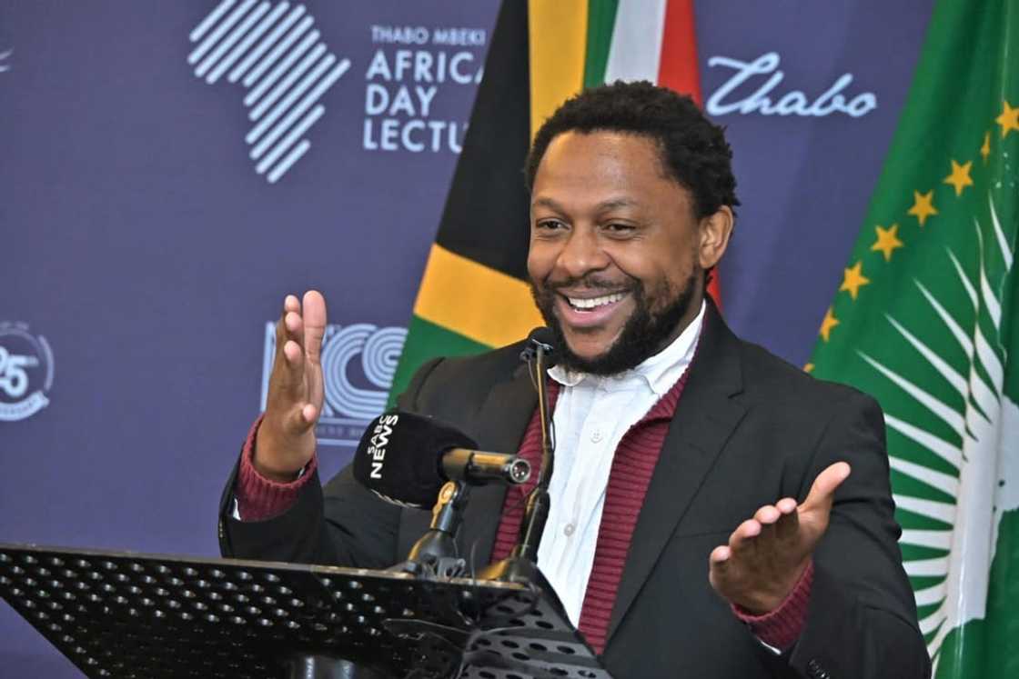 Mbuyiseni Ndlozi roasted after supporting his wife's new initiative