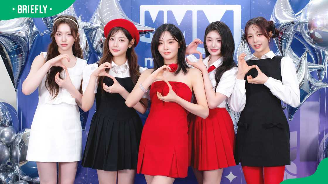 FIFTY FIFTY members in South Korea. FIFTY FIFTY members in South Korea.