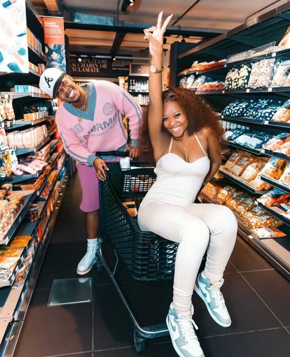 Fans reacted to Naledi Aphiwe and Mawelele's break-up Fans reacted to Naledi Aphiwe and Mawelele's break-up