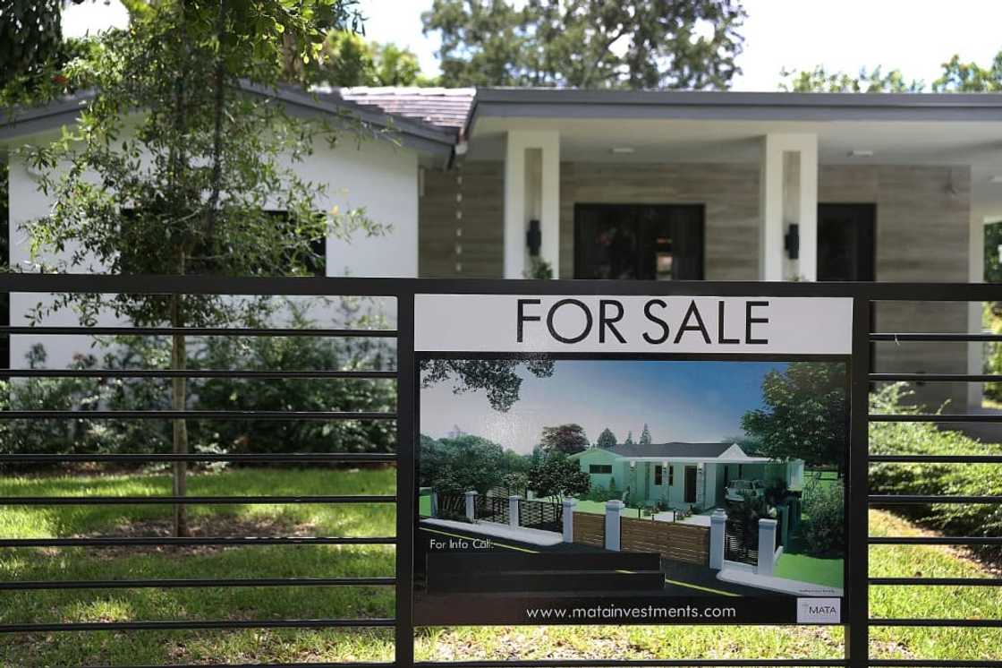 US existing home sales rose in November but analysts say mortgage rates need to fall more for a sustainable recovery to begin US existing home sales rose in November but analysts say mortgage rates need to fall more for a sustainable recovery to begin