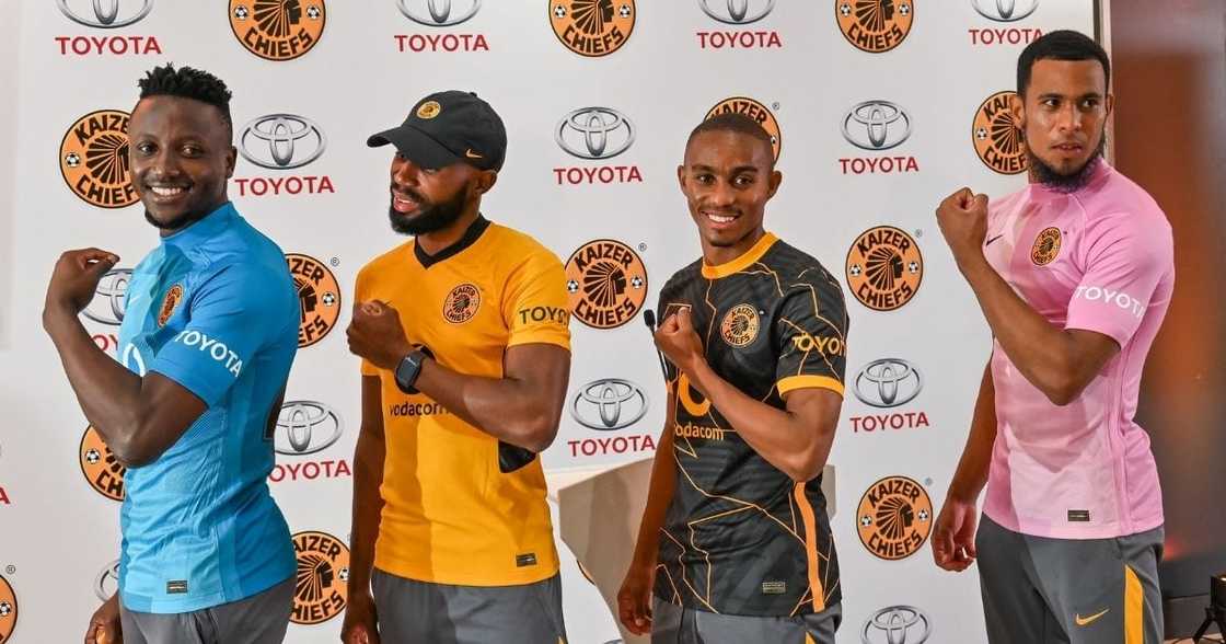 Toyota and Kaizer Chiefs' new deal Strike a New Deal, More Cars and Logo Added to Amakhosi’s Shirt Toyota and Kaizer Chiefs' new deal Strike a New Deal, More Cars and Logo Added to Amakhosi’s Shirt