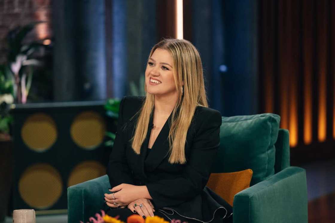 How much does Kelly Clarkson get paid per episode of The Voice? How much does Kelly Clarkson get paid per episode of The Voice?